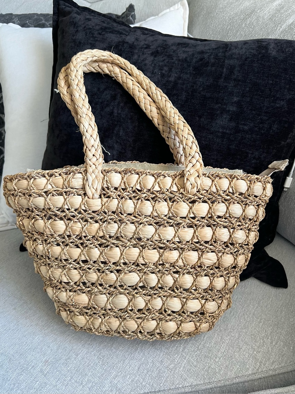 Vintage straw tote bag